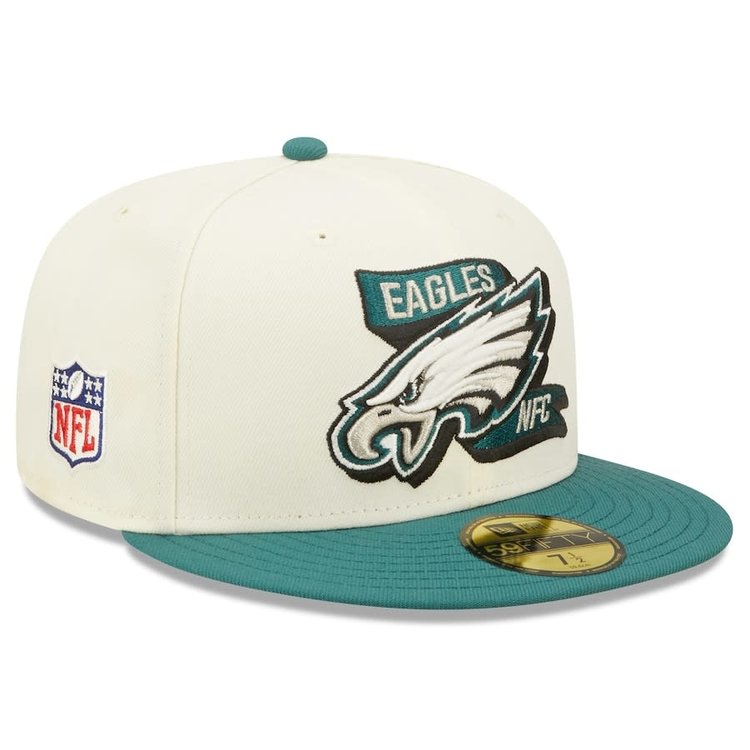New Era Eagles 2022 NFL Sideline Cream/Green
