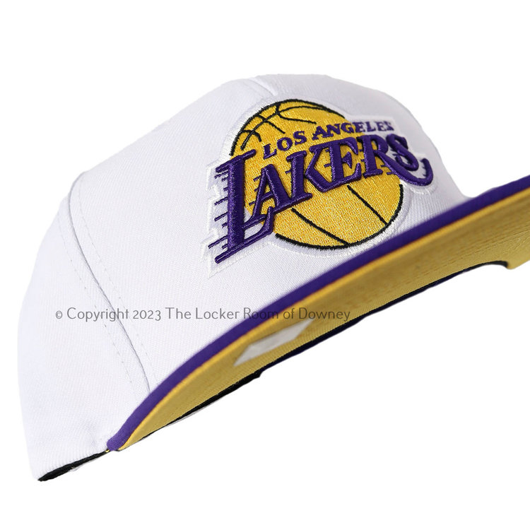 Mitchell and Ness Lakers M&N Core Basic Snapback White/ Purple