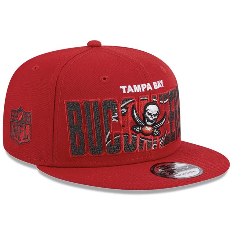 New Era Buccaneers 23 Draft Snapback Red