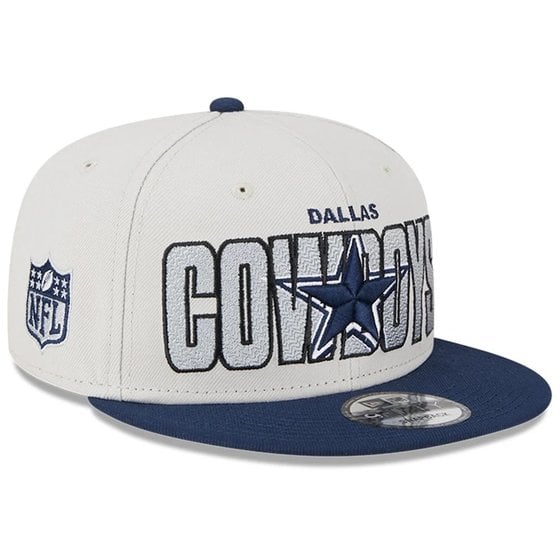 Men's New Era Stone/Navy Dallas Cowboys 2023 Salute To Service Low Profile  9FIFTY Snapback Hat