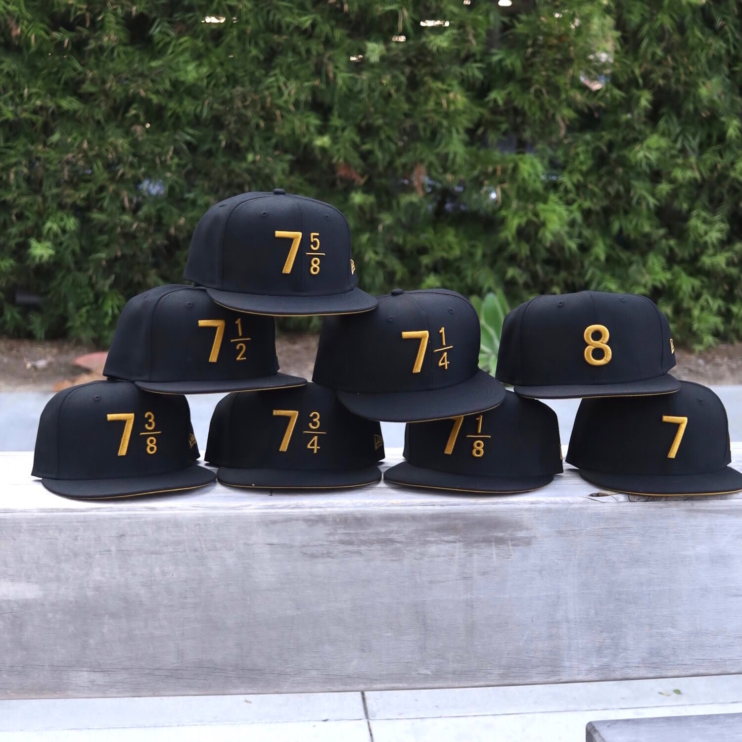 New Era Cap Signature Size 7 5/8 59FIFTY Fitted Hat