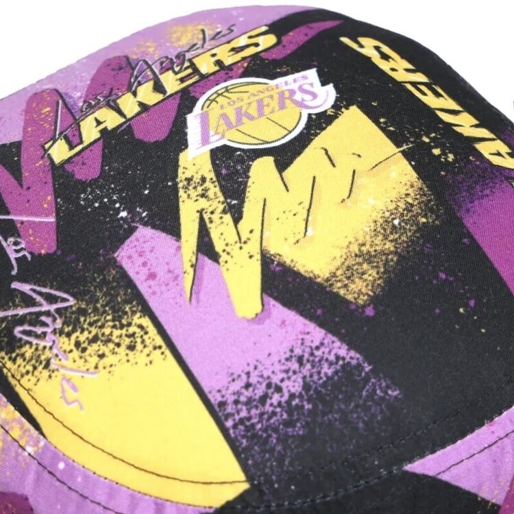 Mitchell and Ness LA Lakers Hyper Reversible Bucket Hat