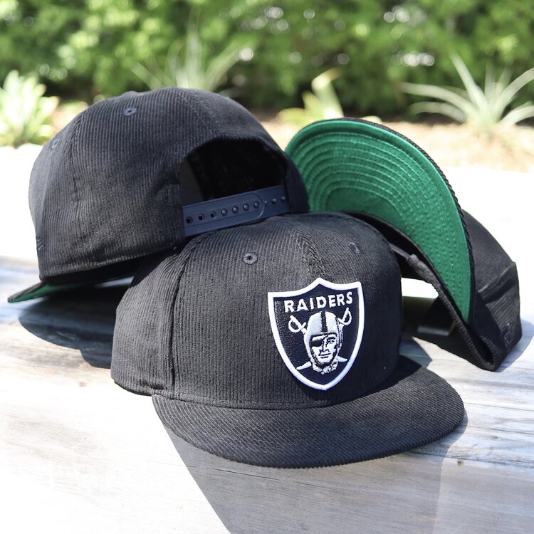 New Era Raiders Shield Black Corduroy 950