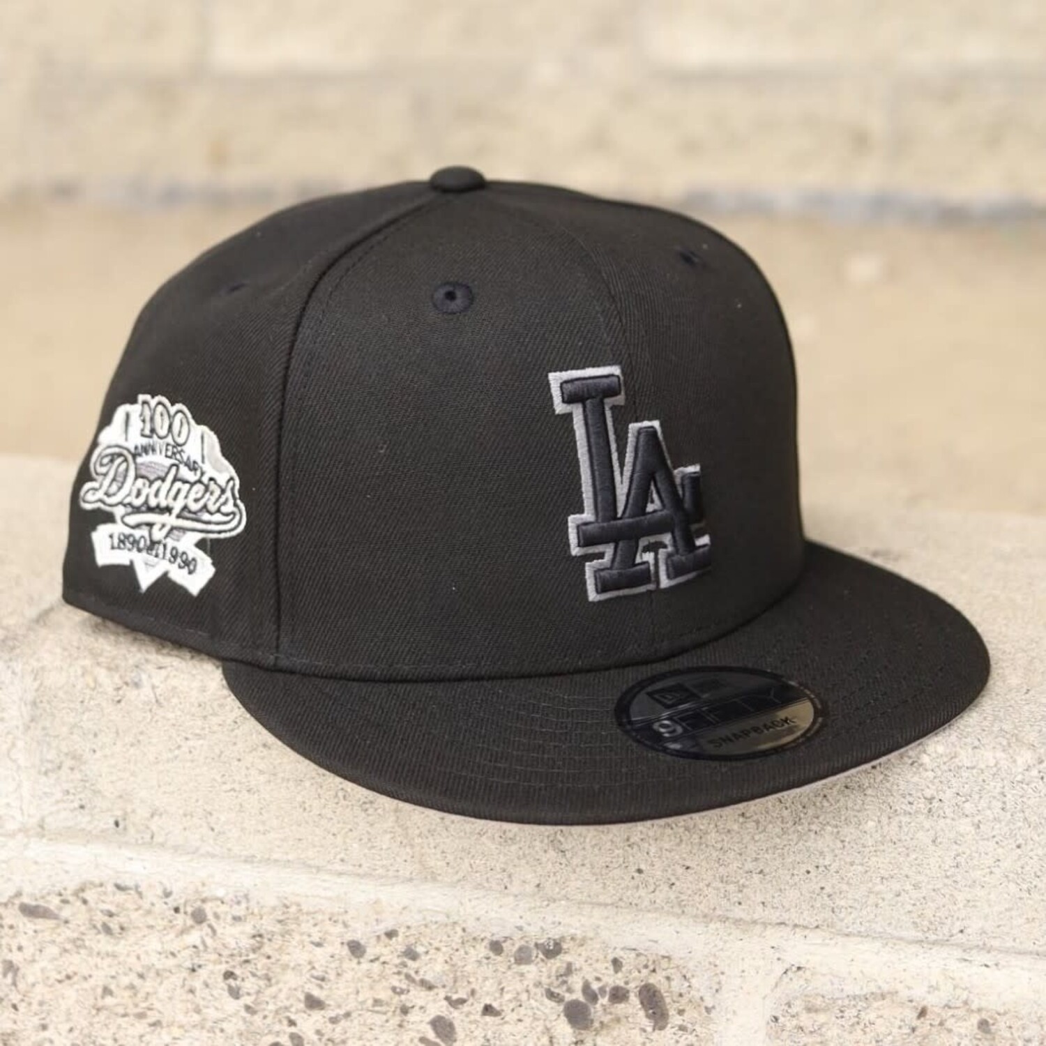 LA Dodgers New Era 950 Black Stretch Snapback Cap