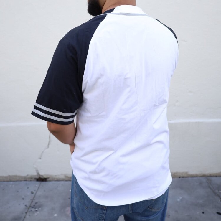 Mitchell and Ness LA Kings M&N Men's NHL Practice Day Button Front Jersey