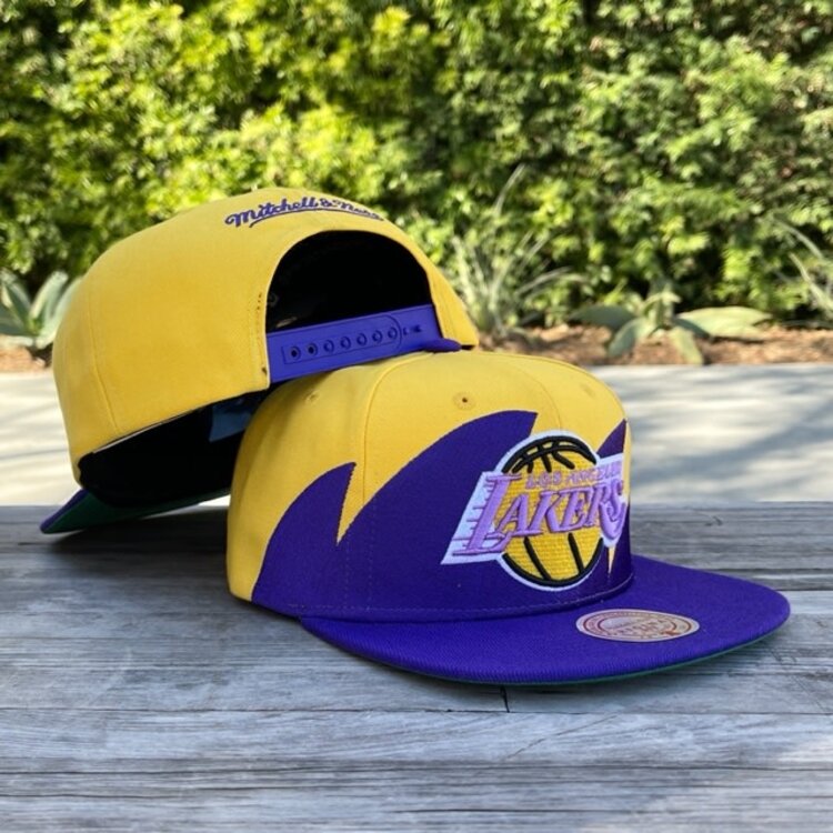 Mitchell and Ness NBA LAs Lakers M&N Yellow Purple Sharktooth Snapback