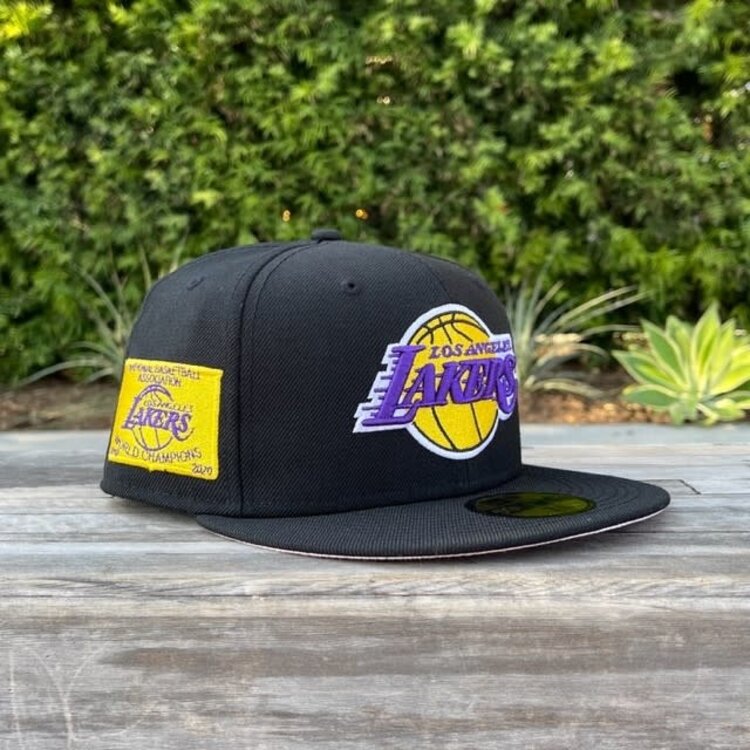 New Era Lakers Black 17X Banner PUV