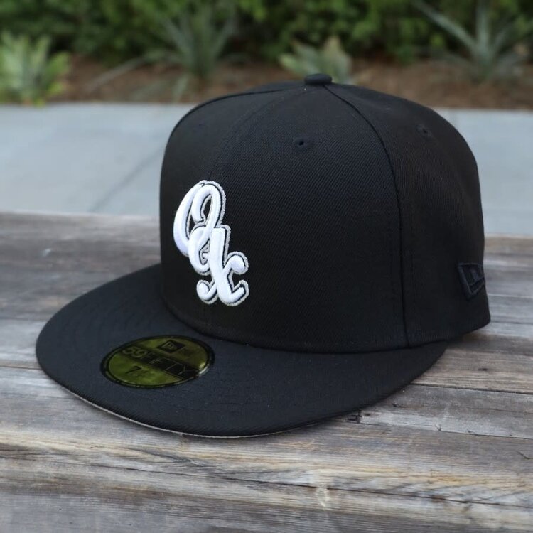New Era Guerreros "OAX" Black White