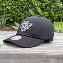 Mitchell and Ness LA Kings Team Ground 2.0 M&N Dad Strapback Black