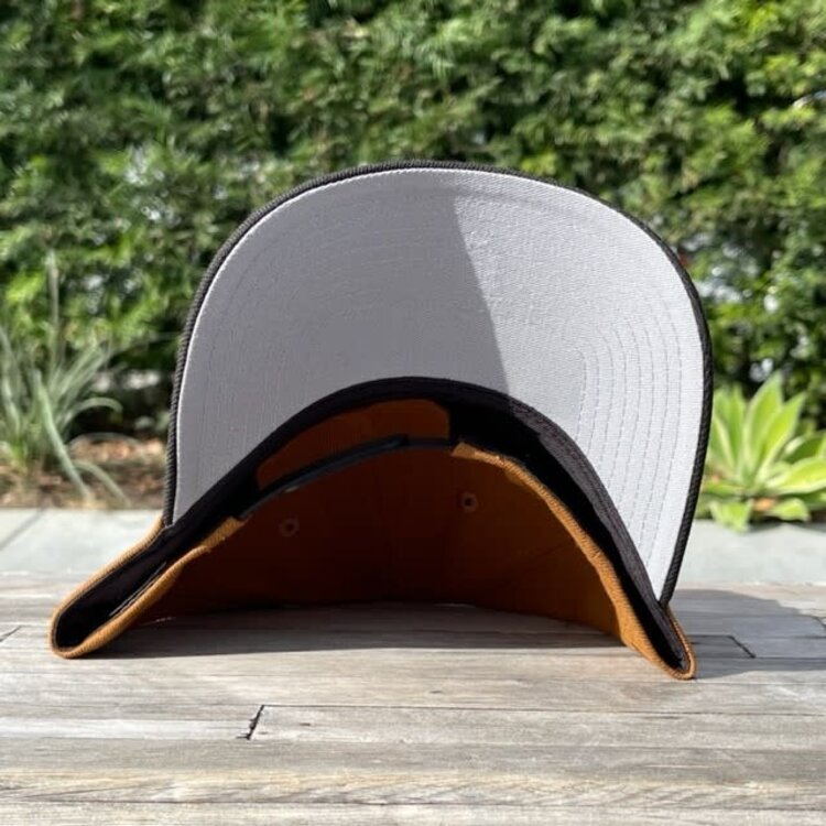 New Era Braves Peanut/Black SP 940 A-Frame