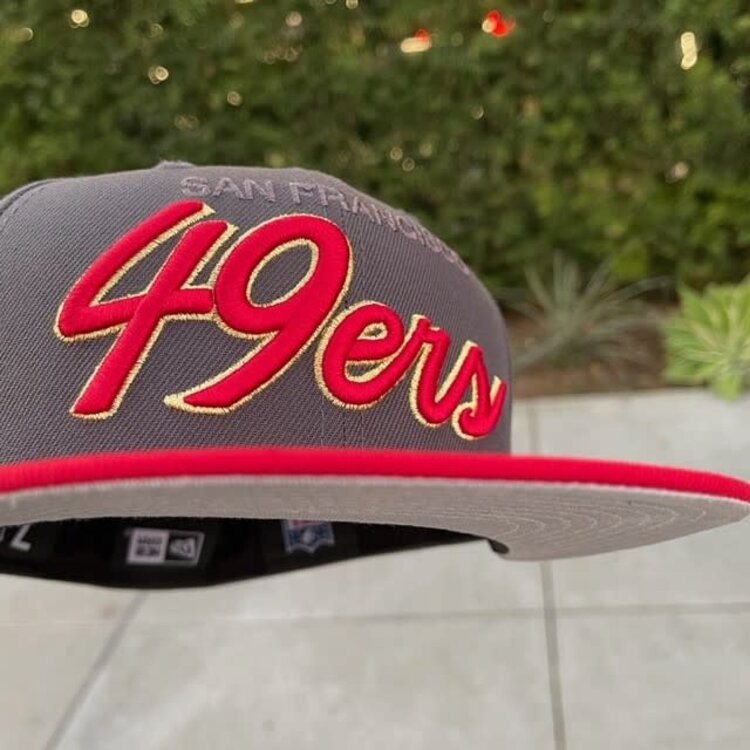 New Era 49ers Script Graphite/Red