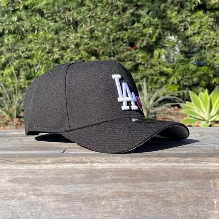 New Era LA Heart Black White 940 A-Frame