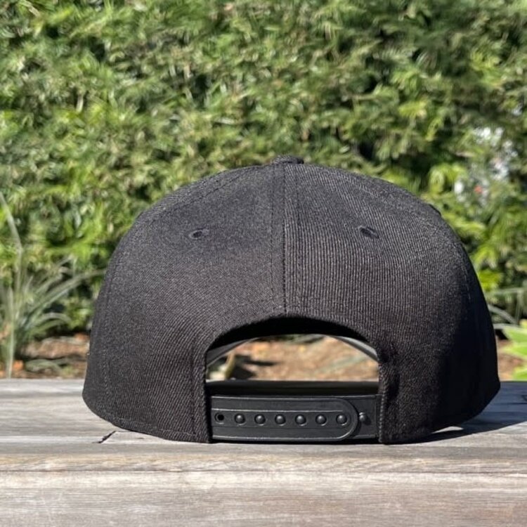 New Era LA Heart Black White 940 A-Frame