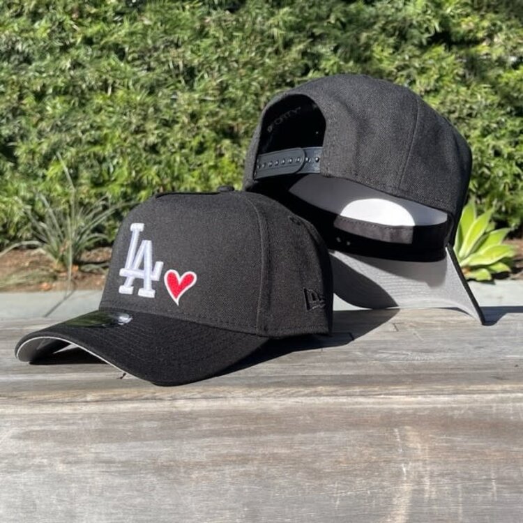 New Era LA Heart Black White 940 A-Frame