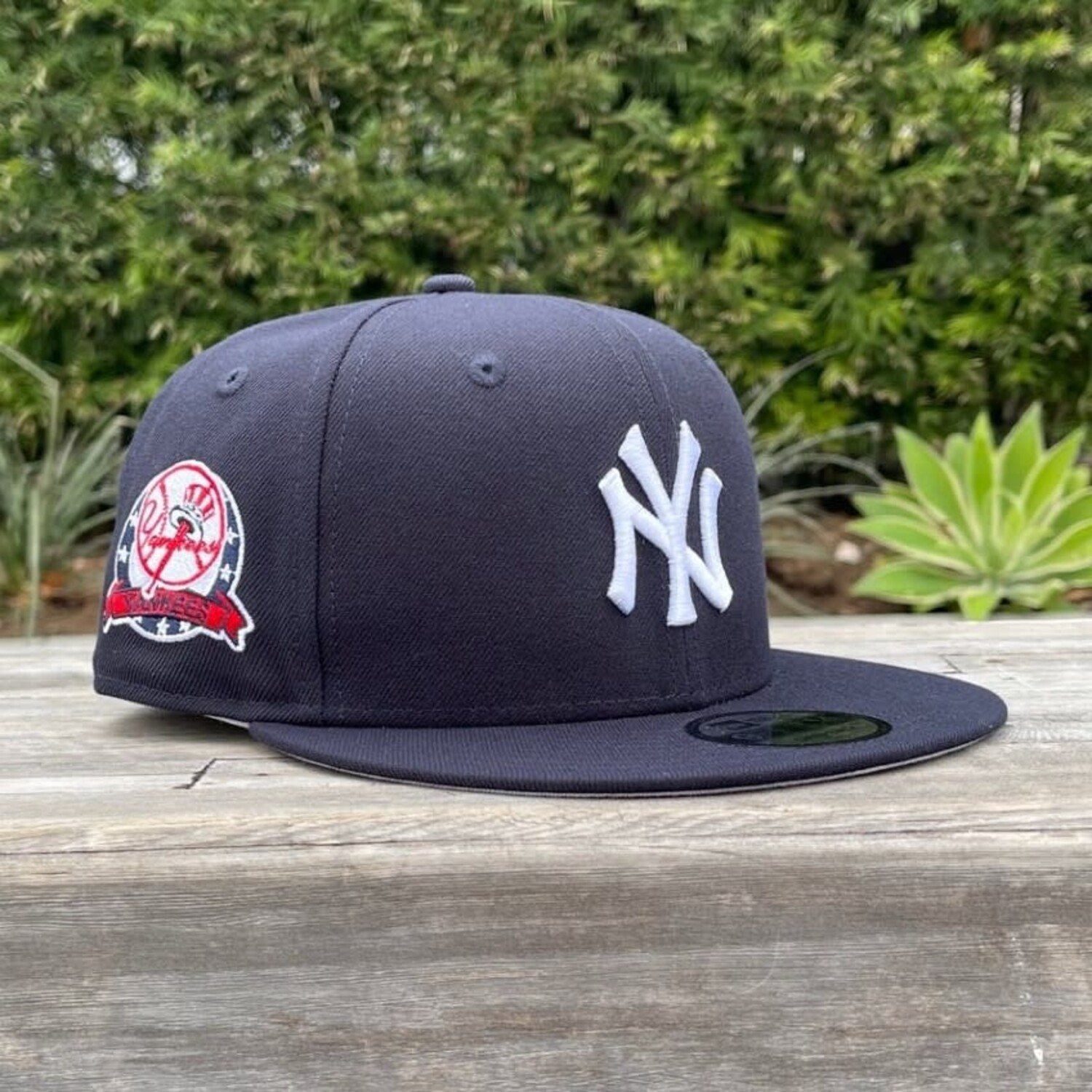 NY Yankees 2Patch 950 Navy Snapback - The Locker Room of Downey