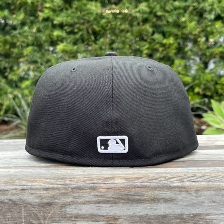 New Era NY Yankees Black White 2000 WS