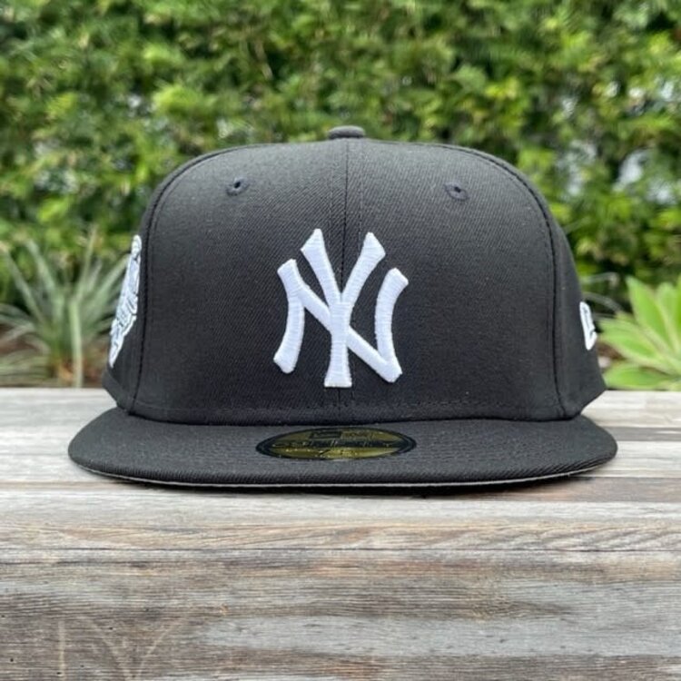 New Era NY Yankees Black White 2000 WS