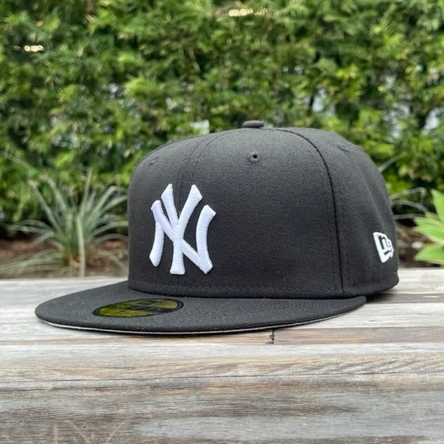 Yankees Sidepatch 98WS Black - The Locker Room of Downey
