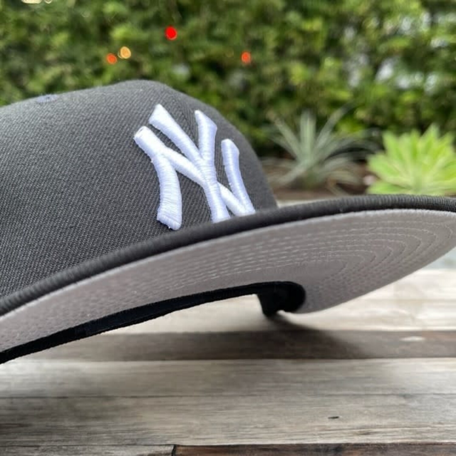 Yankees Sidepatch 98WS Black - The Locker Room of Downey