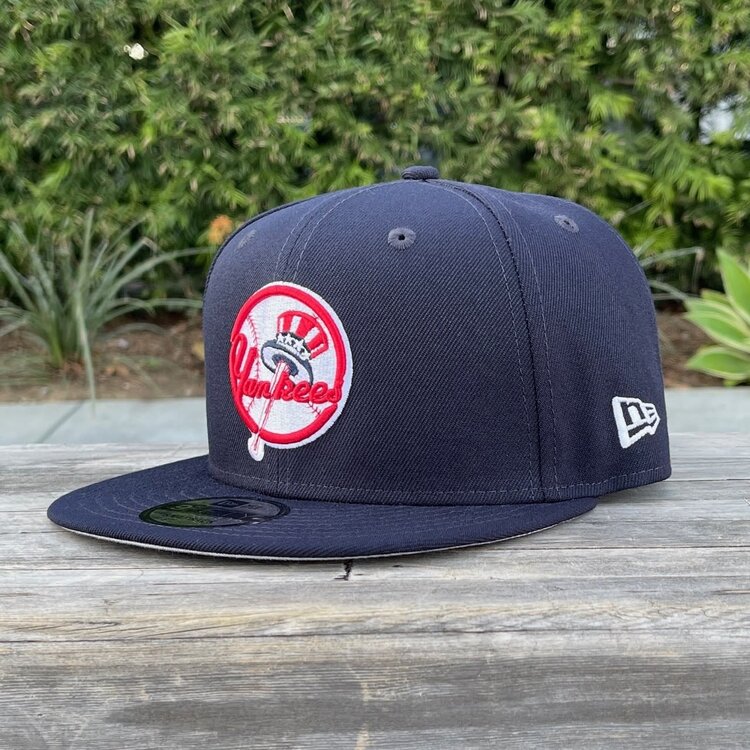 New Era Yankees Hat Logo 2000 WS 950