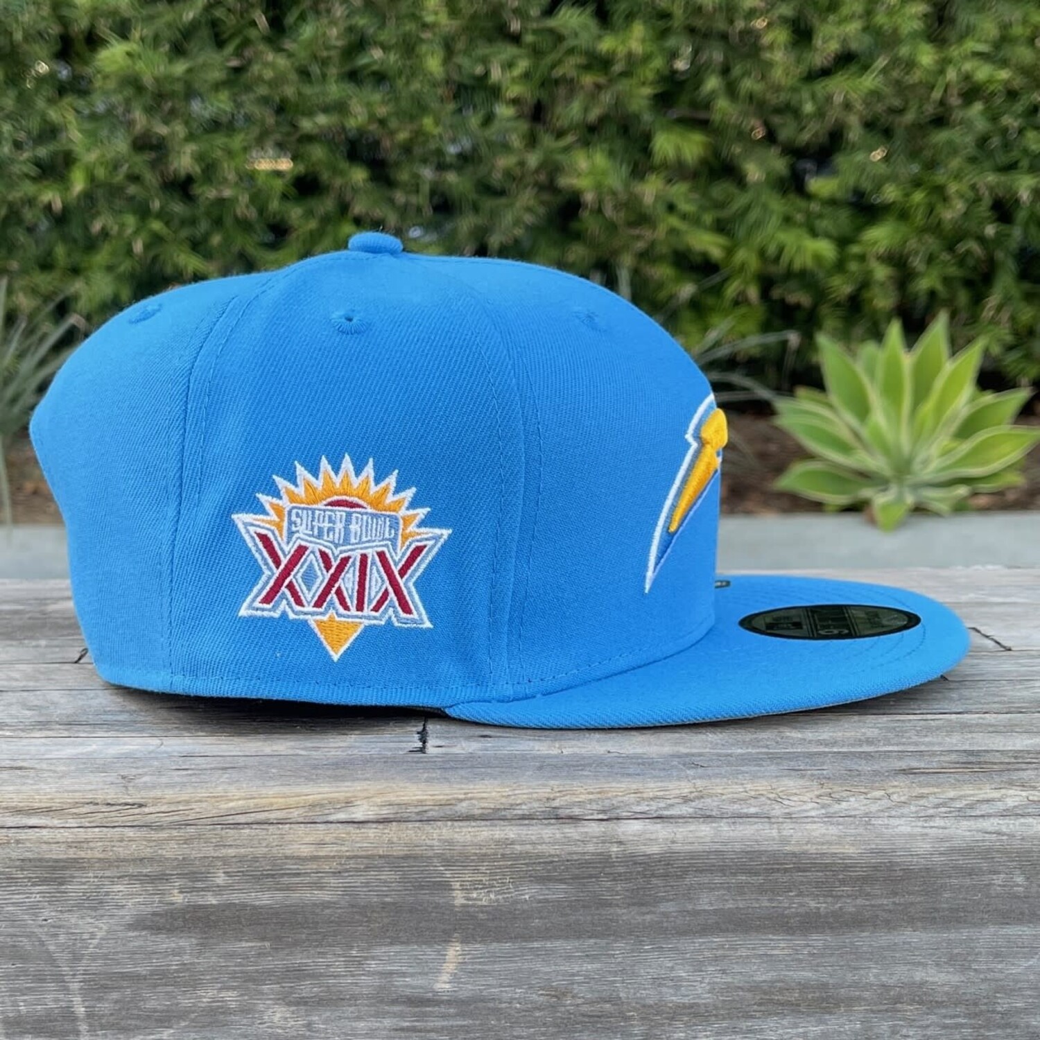 LA Chargers SB XXIX 950 - The Locker Room of Downey