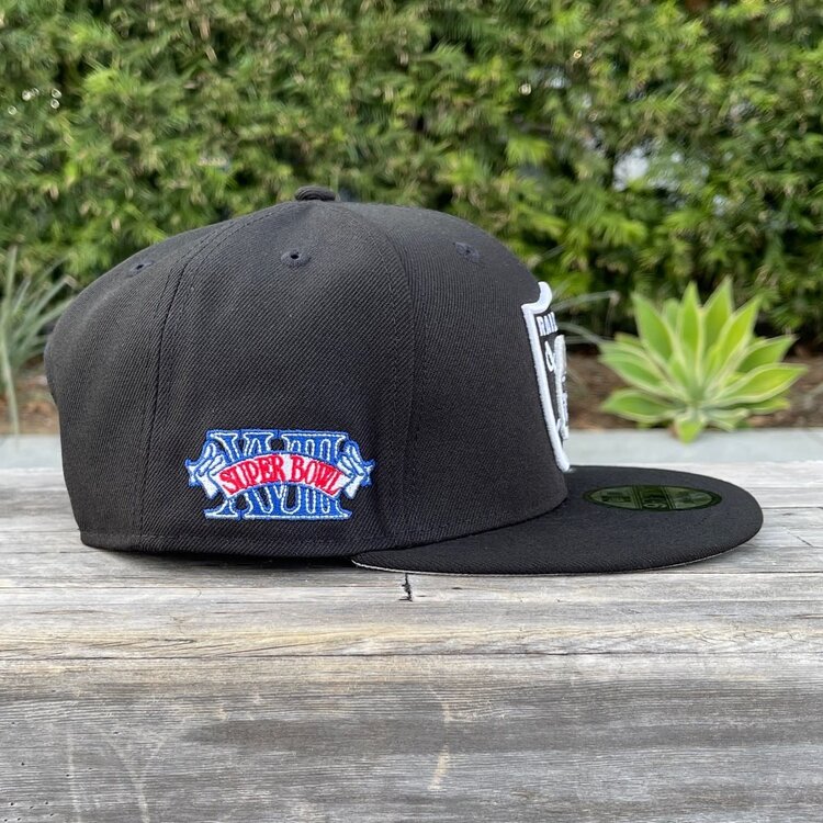 New Era NFL Raiders SB XVIII 950 Snapback