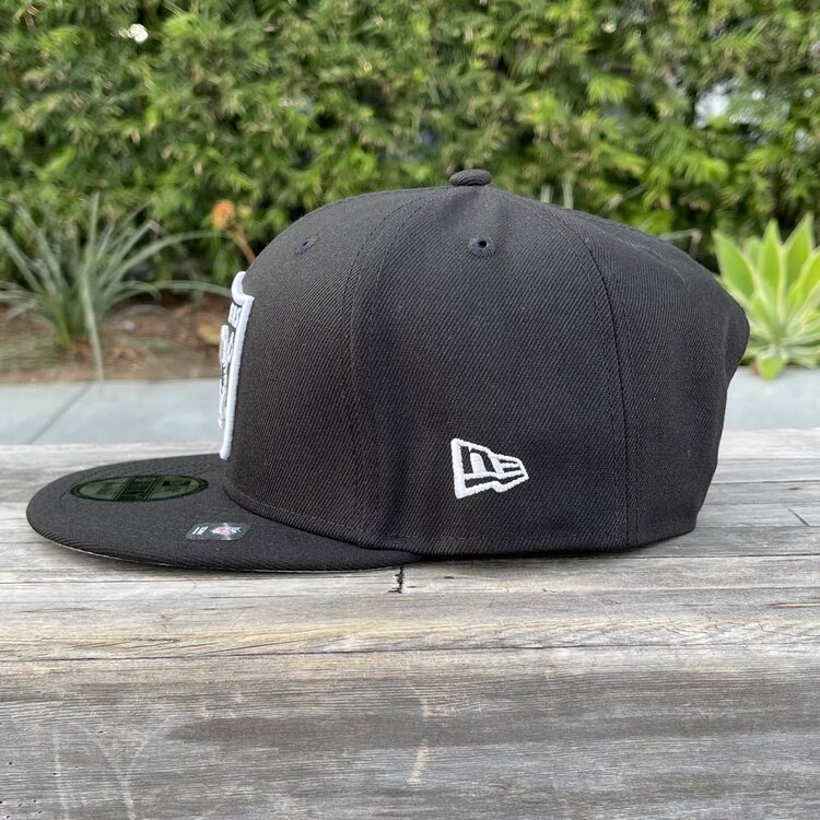New Era NFL Raiders SB XVIII 950 Snapback