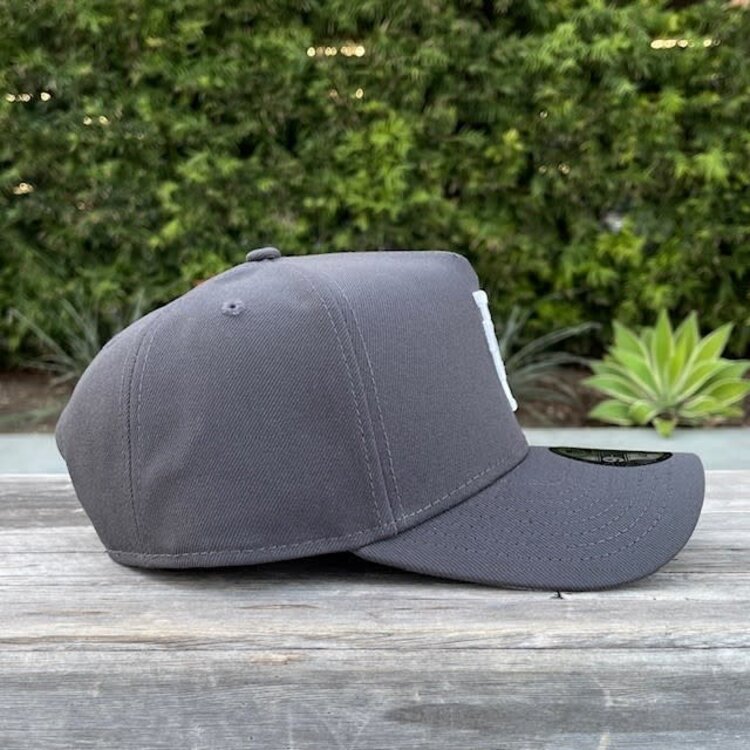 New Era LA Upside Down Graphite 940  A-Frame