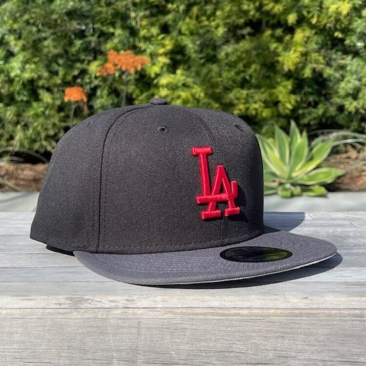 New Era LA Dodgers Black/Graphite Red 950