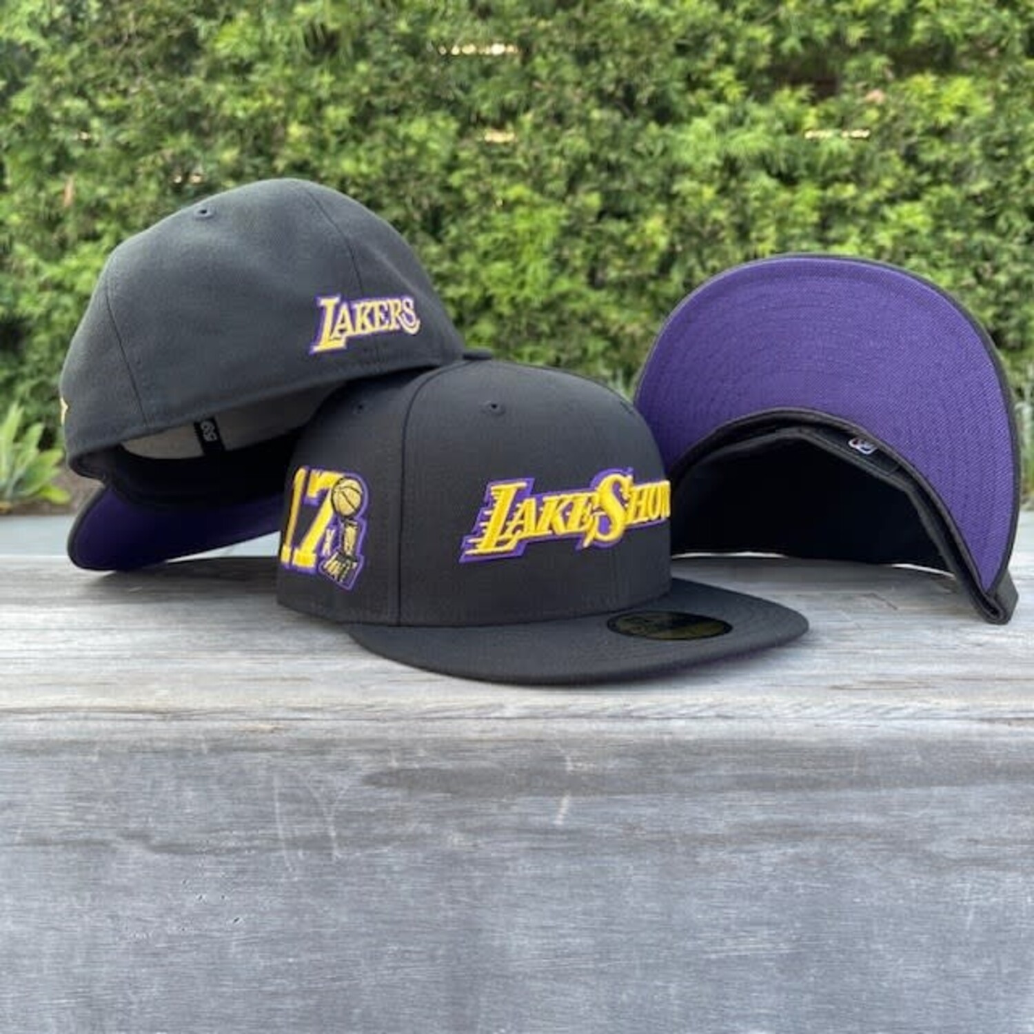 LA Lakers 17X Lakeshow - The Locker Room of Downey