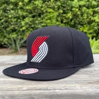Mitchell and Ness Trail Blazers Team Ground 2.0 Snapback Black