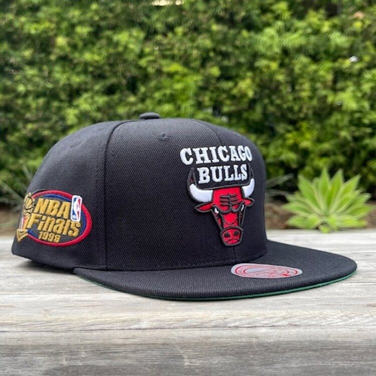 Mitchell and Ness Chicago Bulls HWC M&N Top Spot Snapback Black