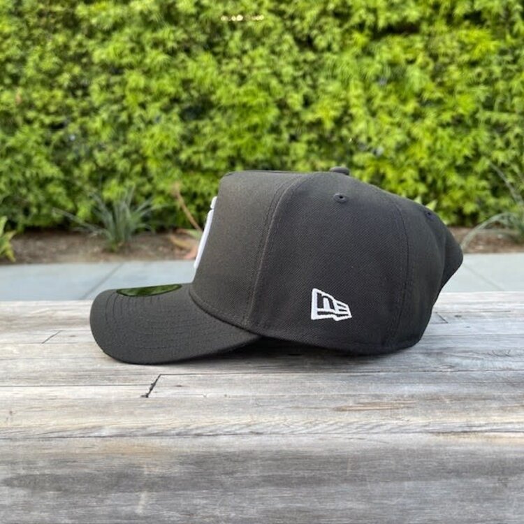 New Era SD Padres Black White 940 A-Frame