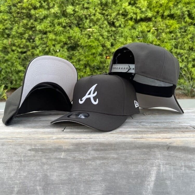 New Era Atlanta Braves Black White 940 A-Frame