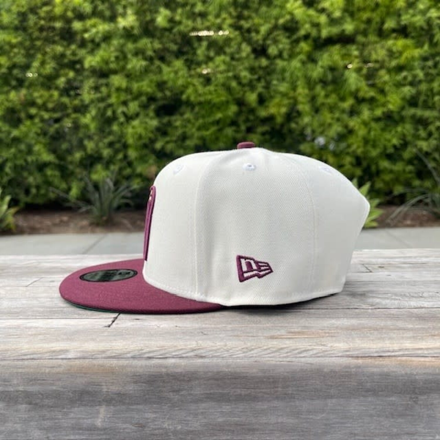 Mexico Ivory/ Maroon 