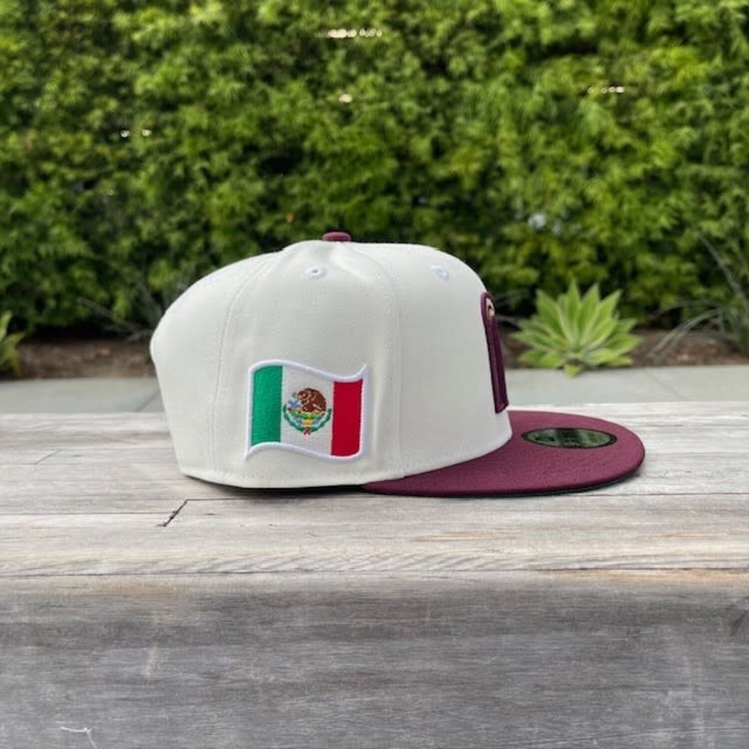 Mexico Ivory/ Maroon 