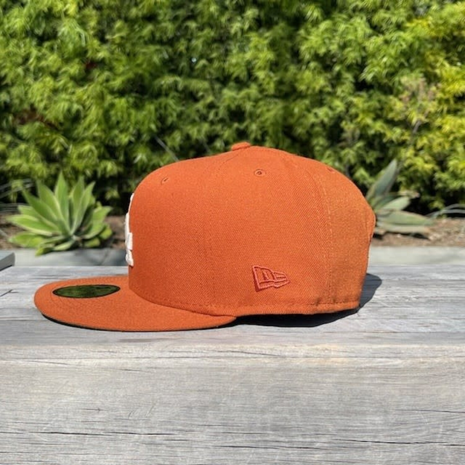 LA Dodgers Rust Ivory Green UV 950 - The Locker Room of Downey