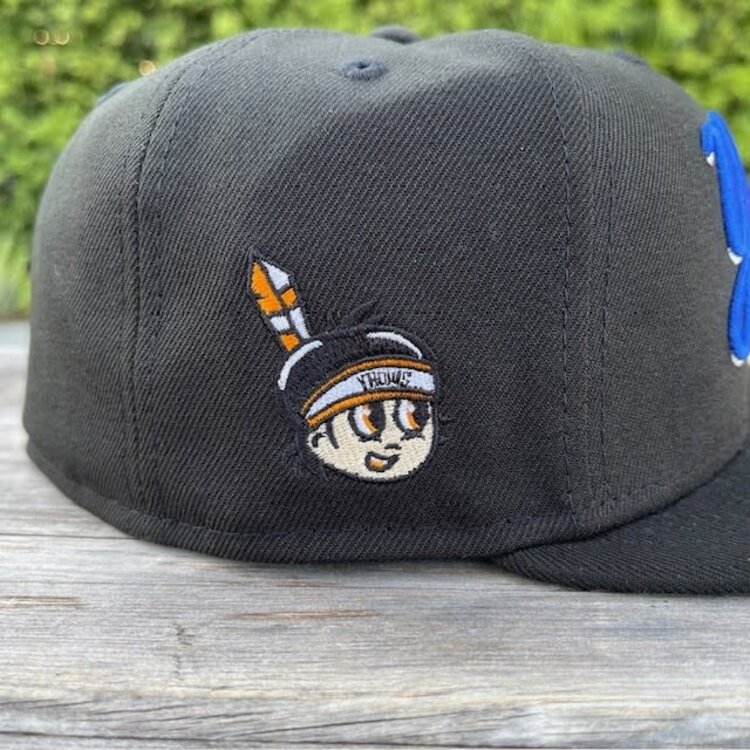 New Era Yaquis Black Royal Script