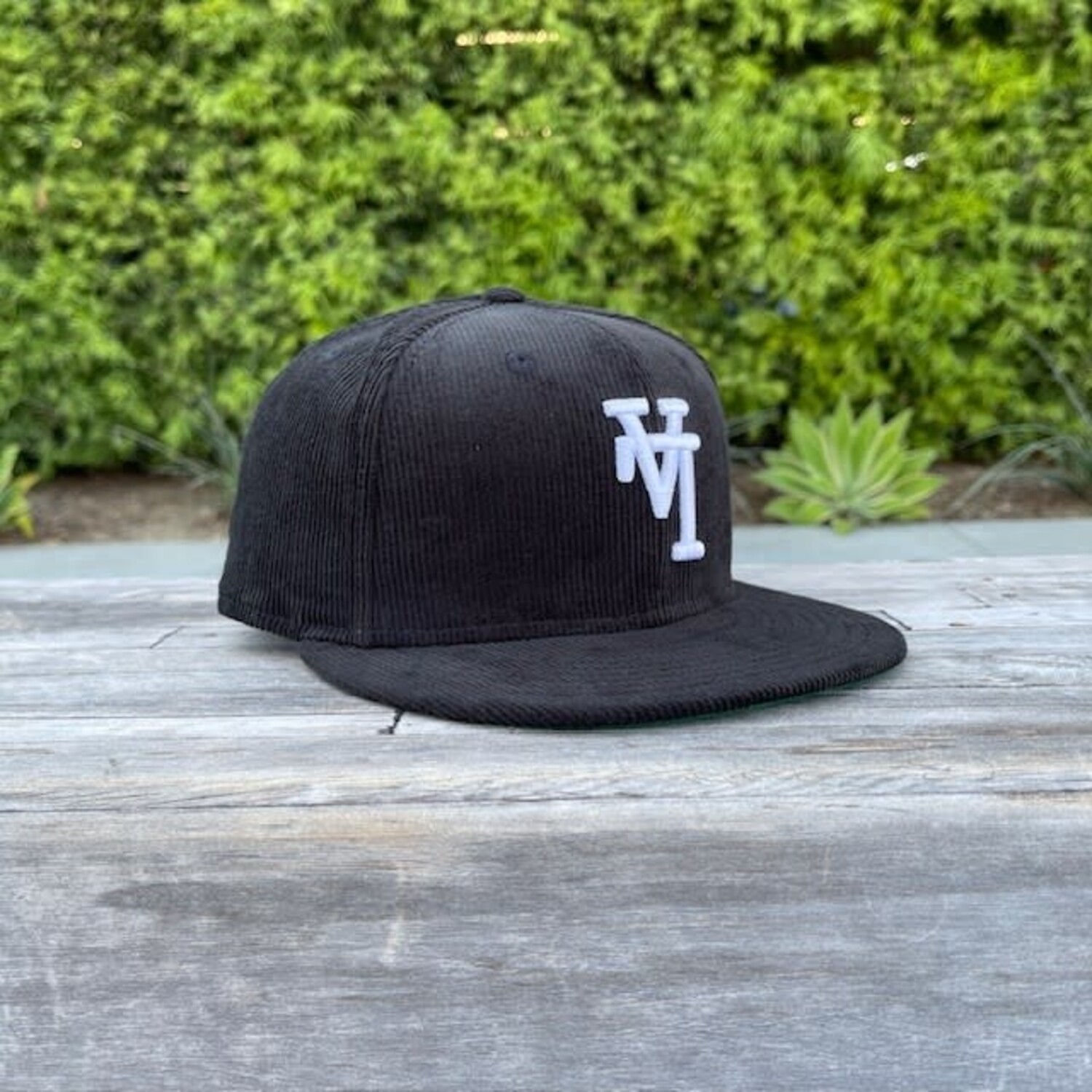 LA Upside Down BW Cord GUV 950 Snapback - The Locker Room of Downey