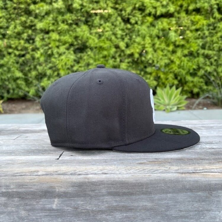 New Era Dodgers Black White "D" 950