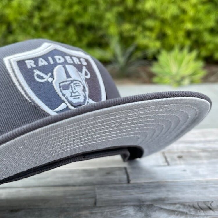 New Era Raiders 2024 NFL Draft Official On-Stage Graphite