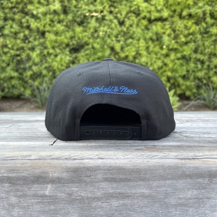 Mitchell and Ness MLB LA Team Classic Coop Snapback