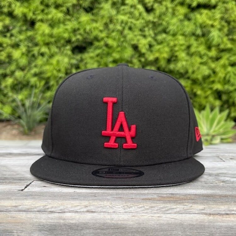 New Era LA Dodgers Black Red "LA" 950