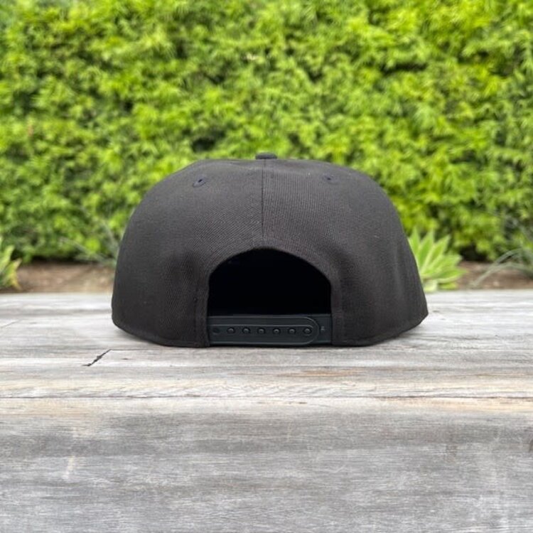 New Era LA Dodgers Black Red "LA" 950