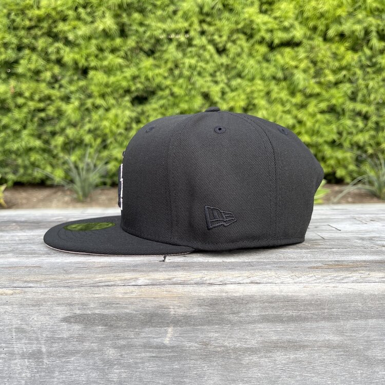 New Era LA Black Black-Pink Outline 100th PUV 950