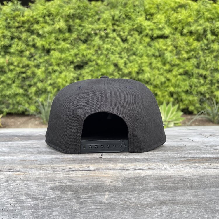 New Era LA Black Black-Pink Outline 100th PUV 950