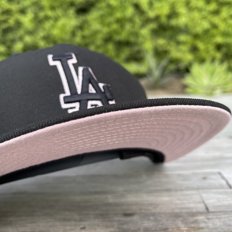 New Era LA Black Black-Pink Outline 100th PUV 950
