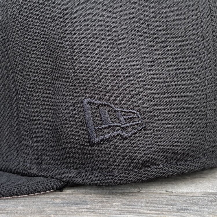 New Era LA Black Black-Pink Outline 100th PUV 950