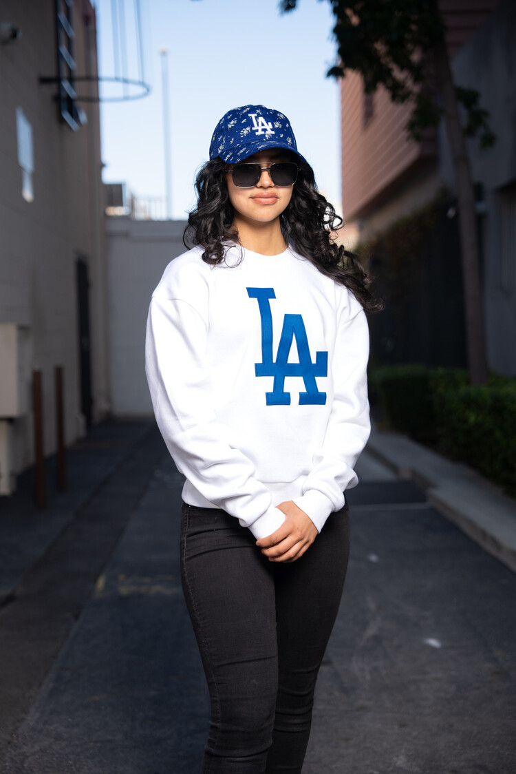 Antigua LA Dodgers Women's Primary Logo White Crew Sweater