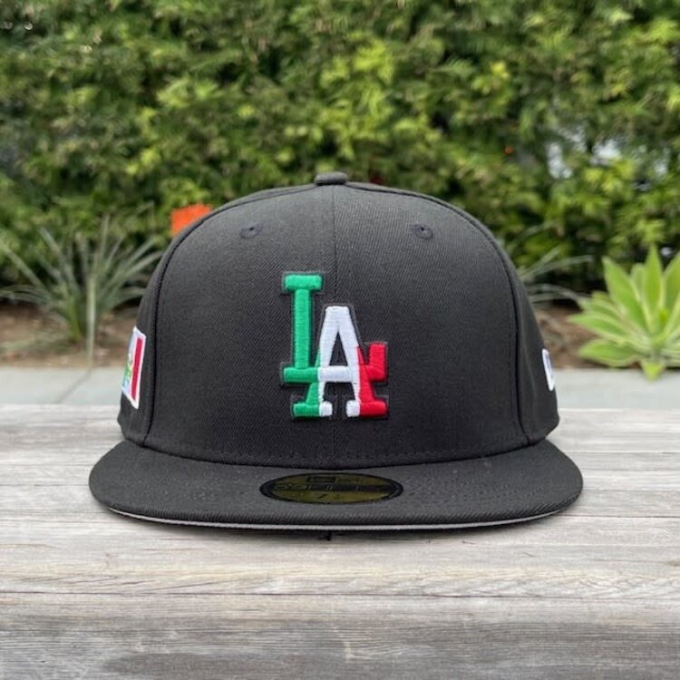 New Era LA Dodgers Black Vertical Mexico Colors SP